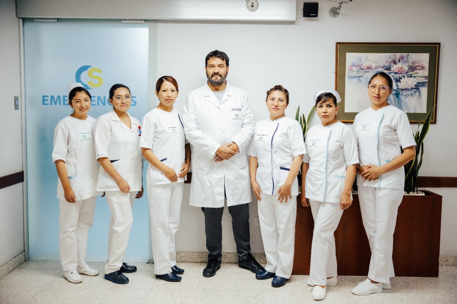 Equipo de enfermería de la clínica
